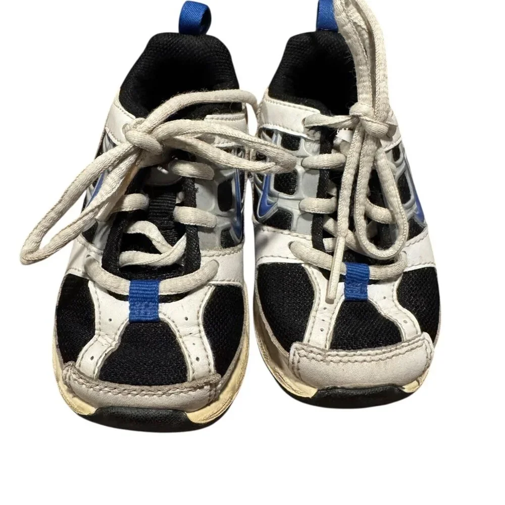 Nike Infant Sneakers Blue Accent Size 4